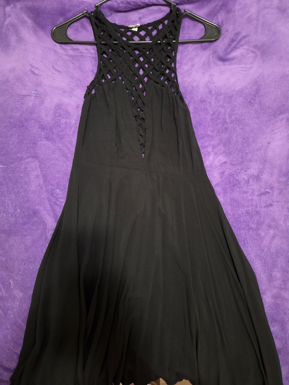 Black Sleeveless Lattice-Detail Dress